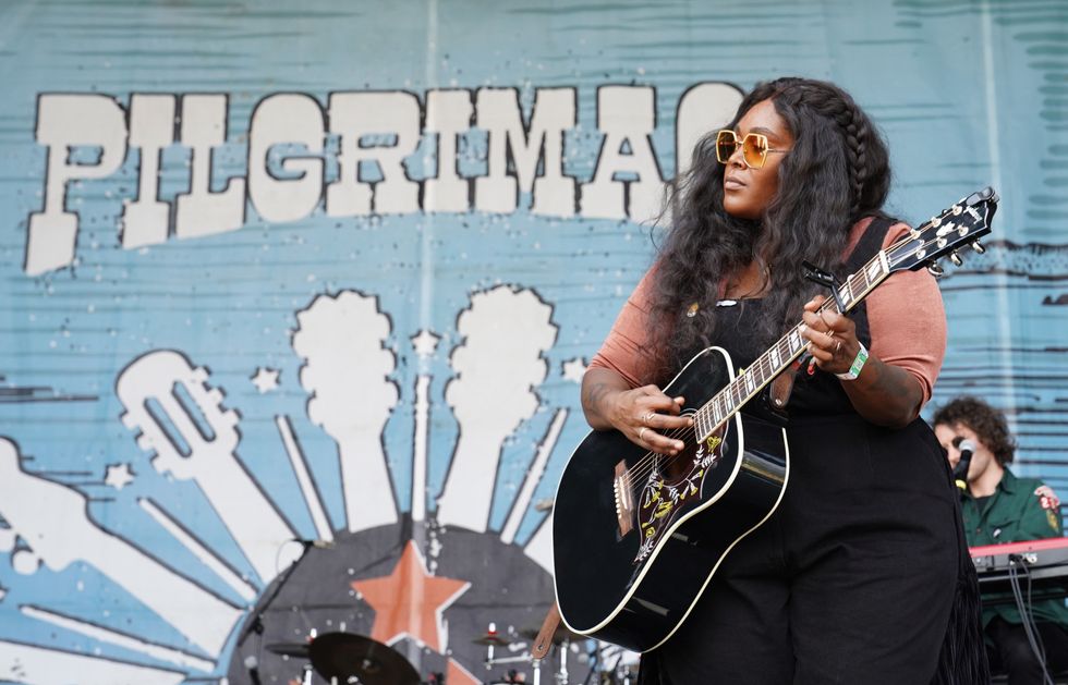 brittney spencer black country artists