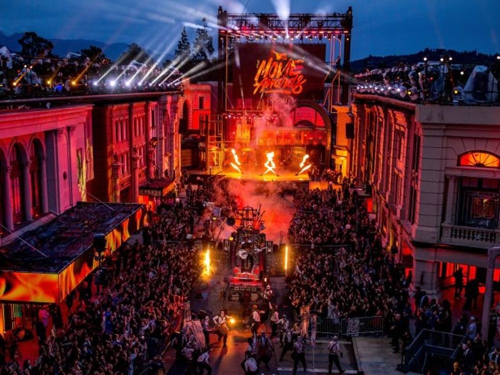 BURBANK, CALIFORNIA - APRIL 09: A view of the stage during the 2016 MTV Movie Awards at Warner Bros. Studios on April 9, 2016 in Burbank, California. MTV Movie Awards airs April 10, 2016 at 8pm ET/PT. (Photo by Christopher Polk/Getty Images for MTV)