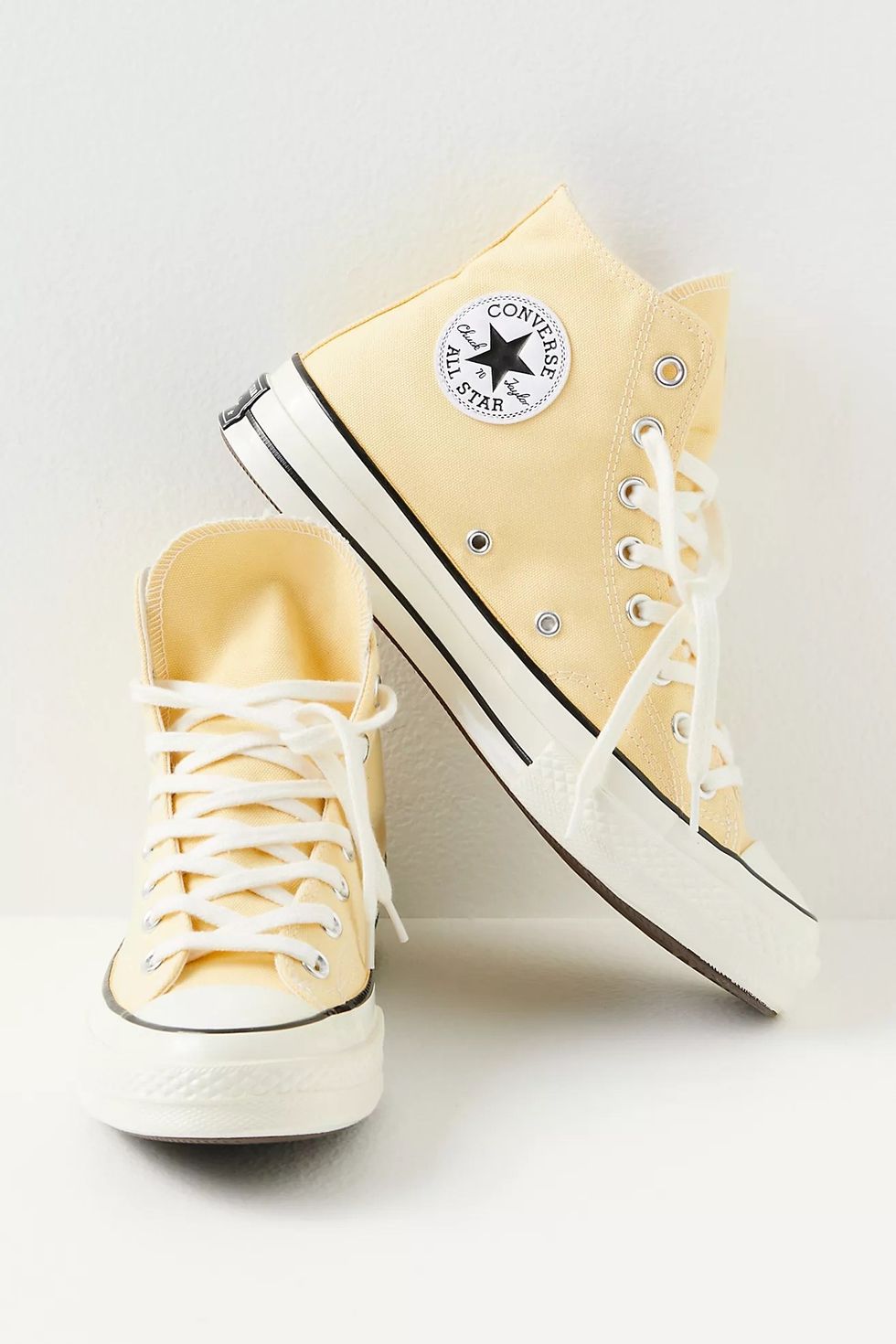 butter yellow Converse Chuck 70 In Yellow