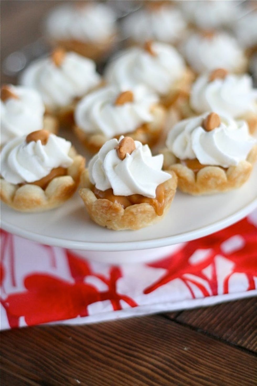 Butterscotch Cream Pies mini pies