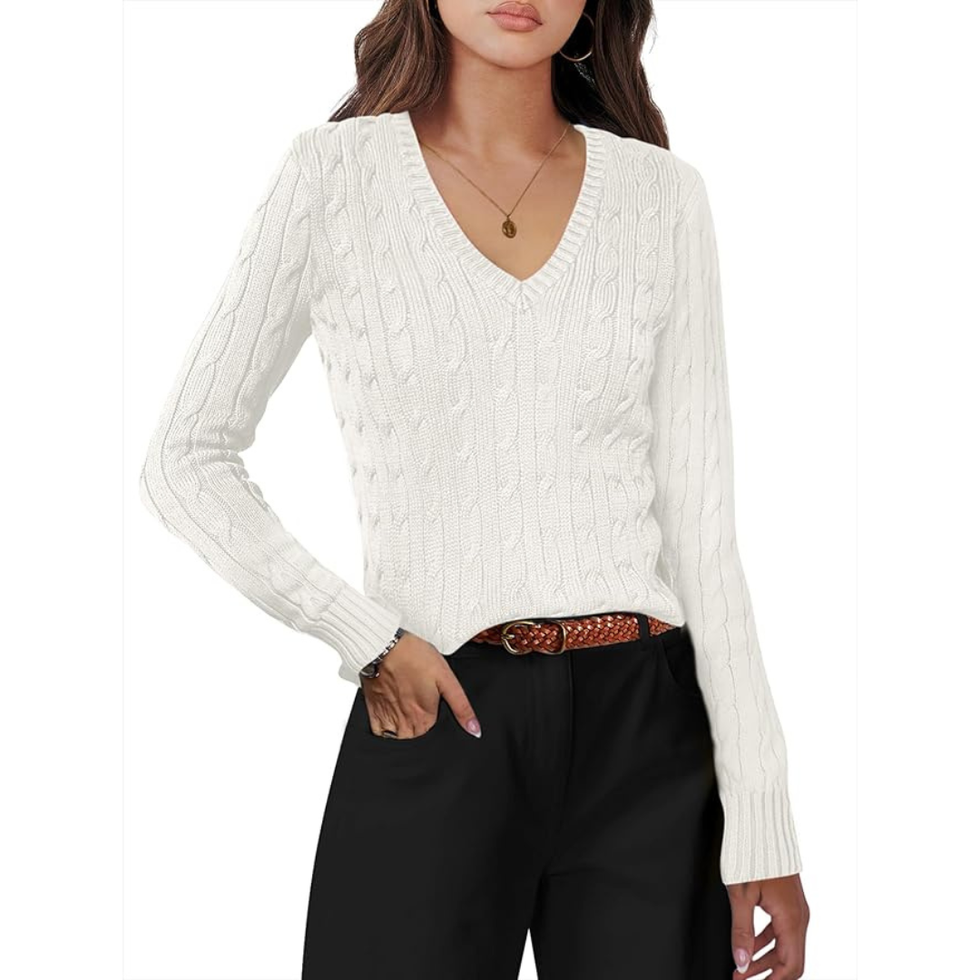 Cableknit V Neck