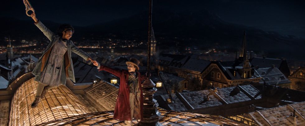 calah lane and chalamet dancing on the rooftops