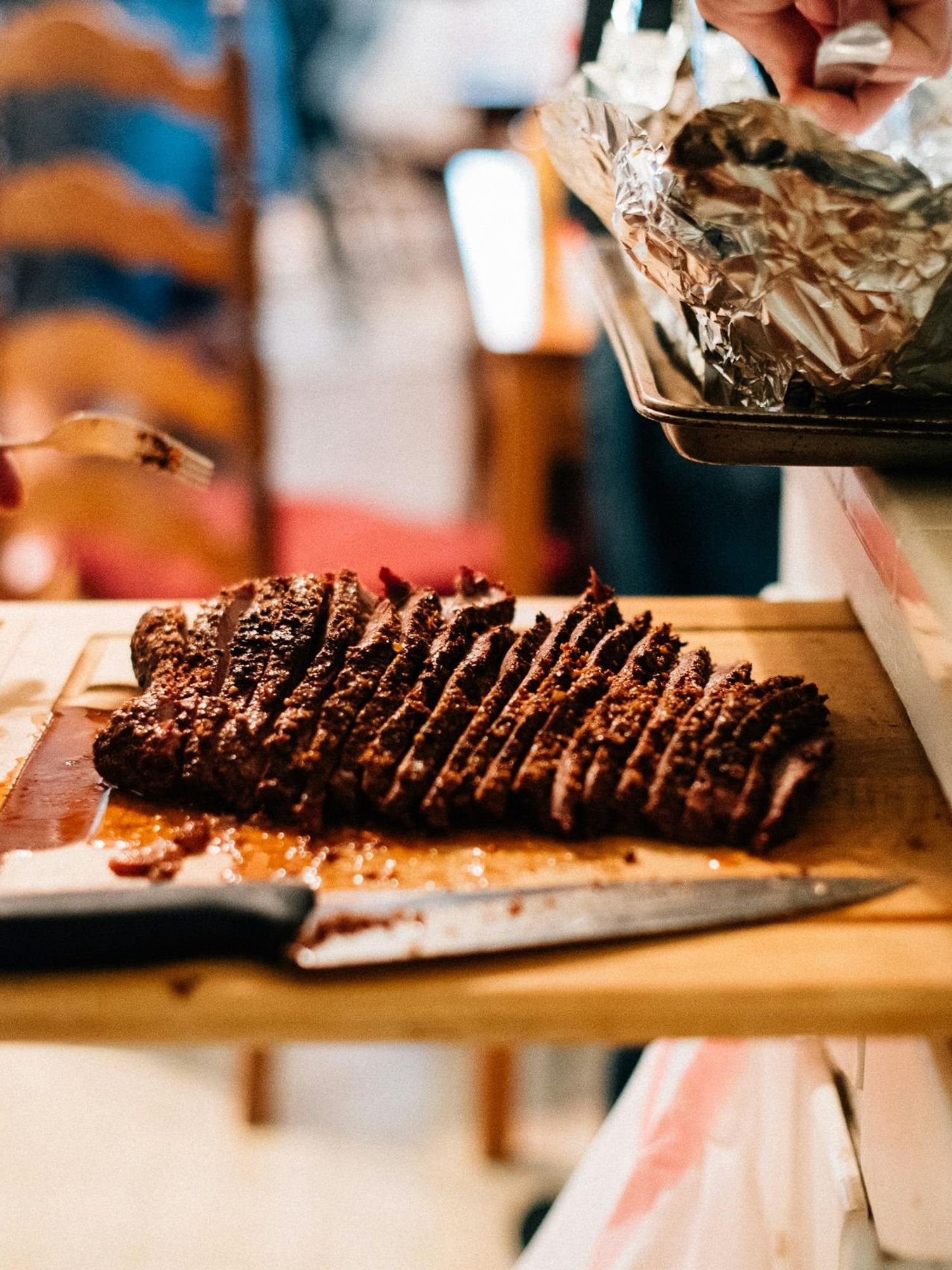 Can you put raw meat in a crock pot?