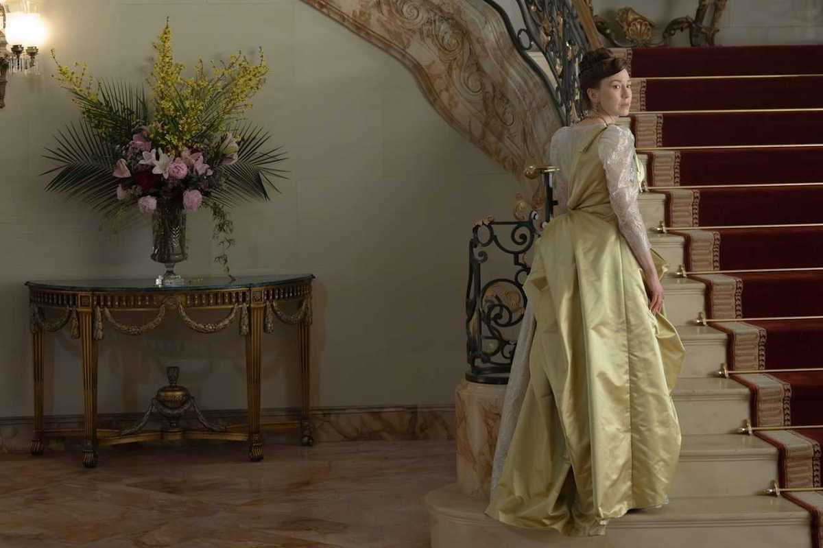 carrie coon in the gilded age season 4