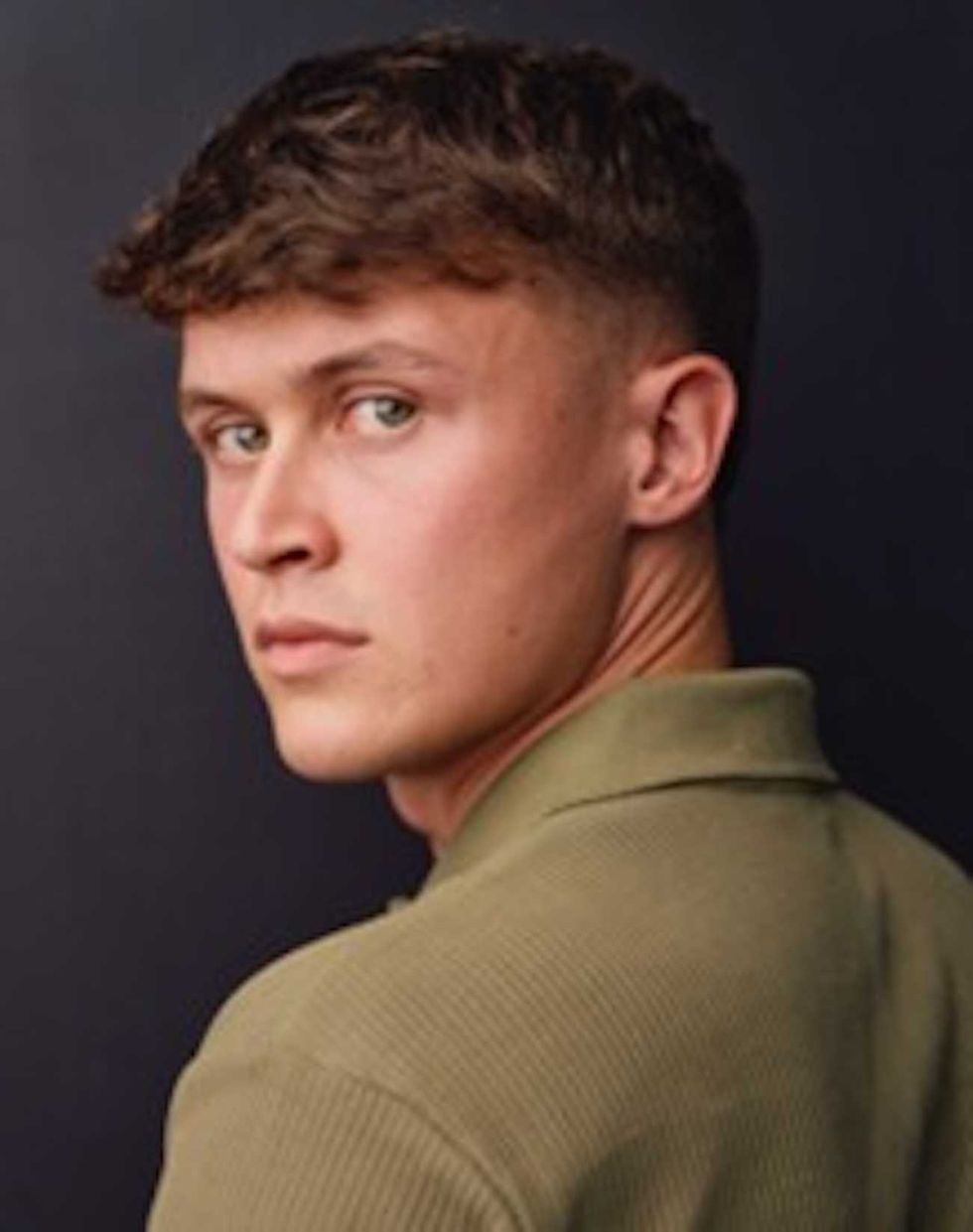 Cathal \u00d3 S\u00edoch\u00e1in as Ronan McGarry