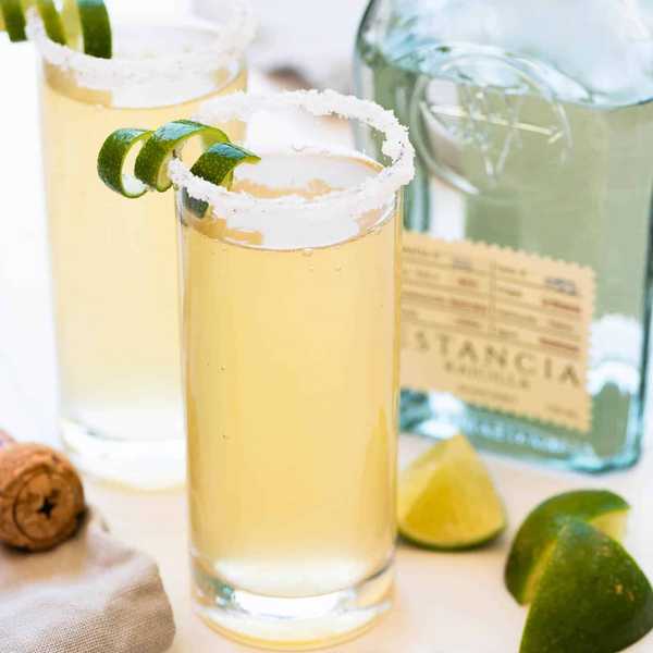 Champagne Margarita (Mexican 75)