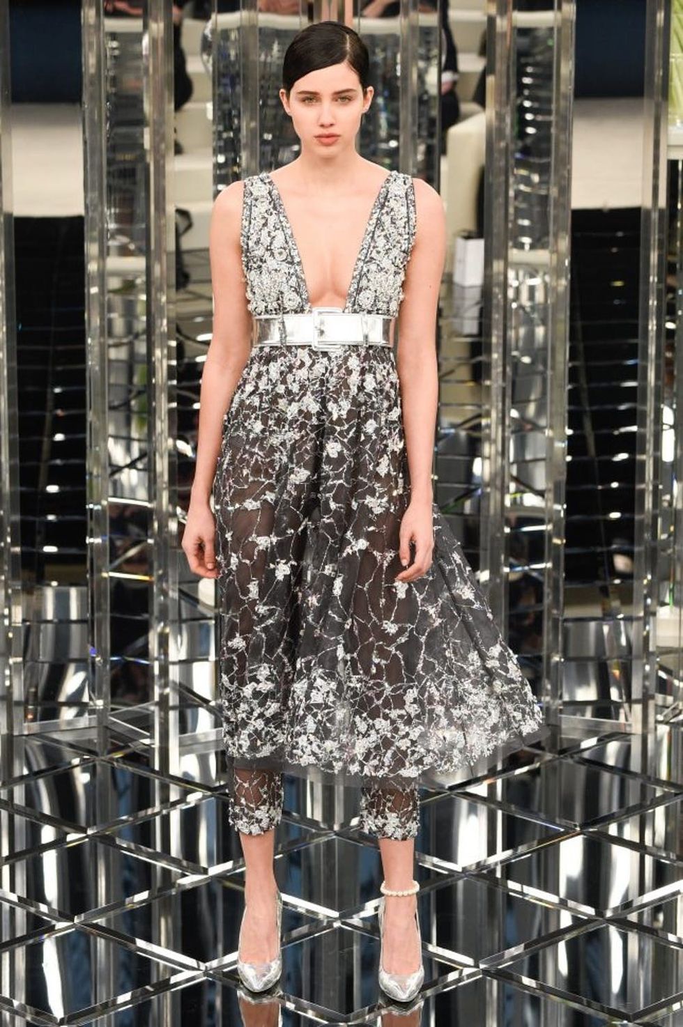 Chanel : Runway - Paris Fashion Week - Haute Couture Spring Summer 2017