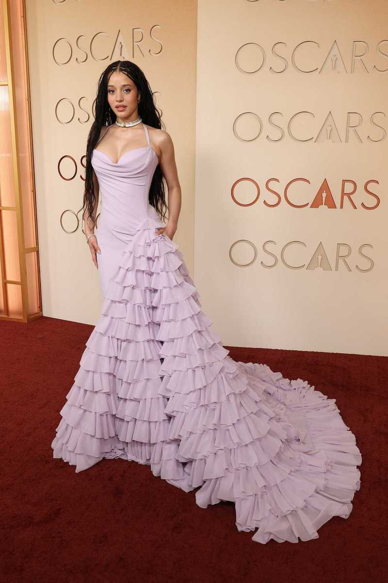 The 10 Best Dressed Stars on the 2026 Oscars Red Carpet - Brit + Co The 10 Best Dressed Stars on the 2026 Oscars Red Carpet - Brit + Co
