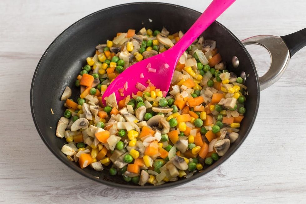 Cheesy shepherd's pie pie-3