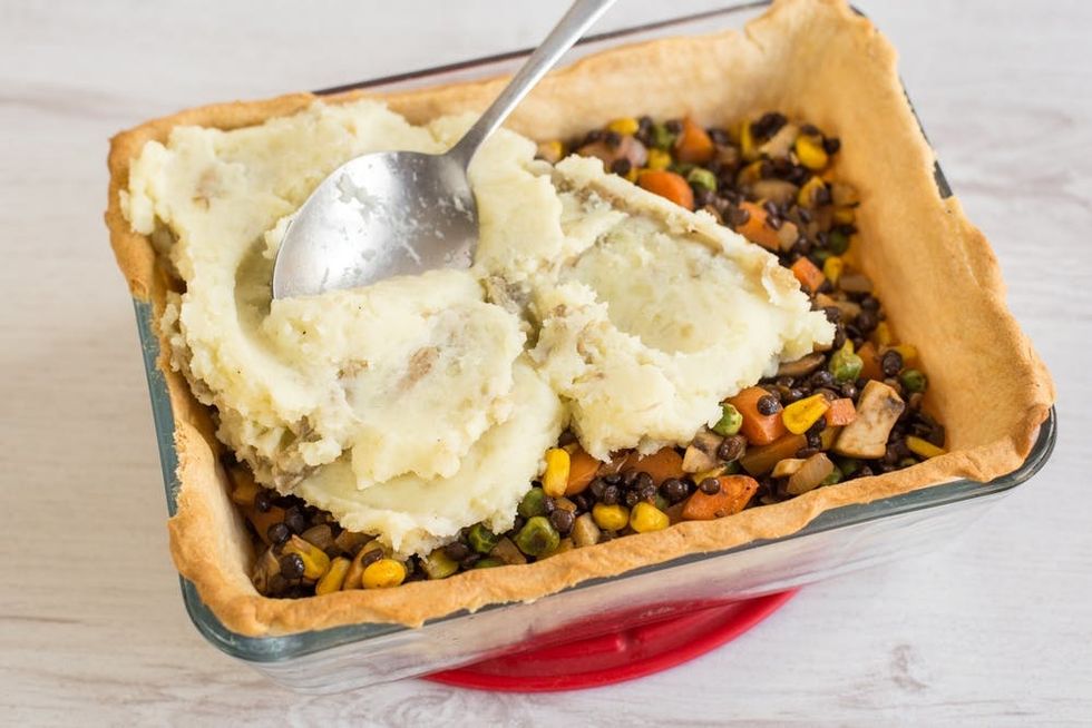 Cheesy shepherd's pie pie-6