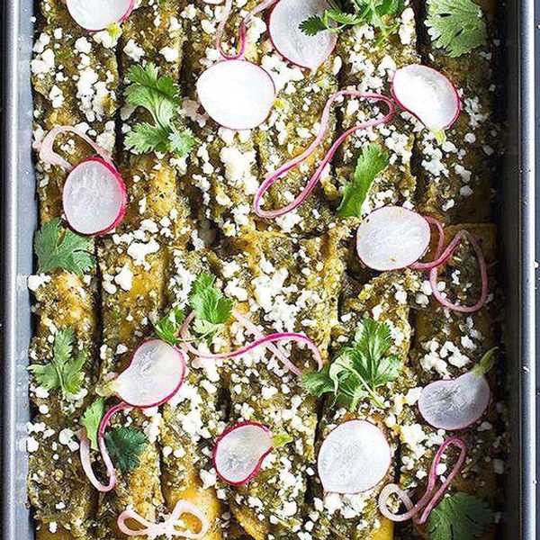 Chicken Enchiladas With Salsa Verde
