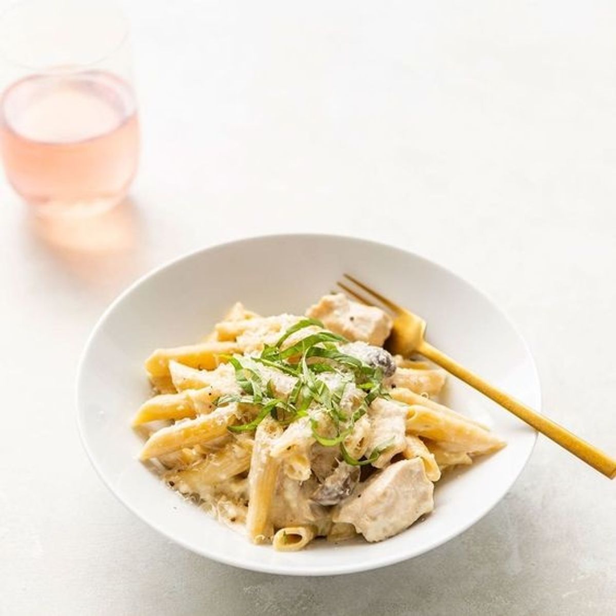 chicken pasta makes for one of 44 quick and easy dinner recipes