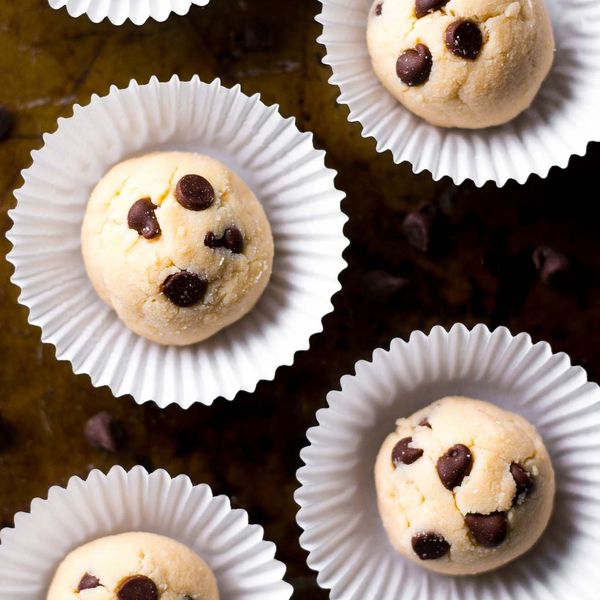 Chocolate Chip Cookie Dough Protein Bites