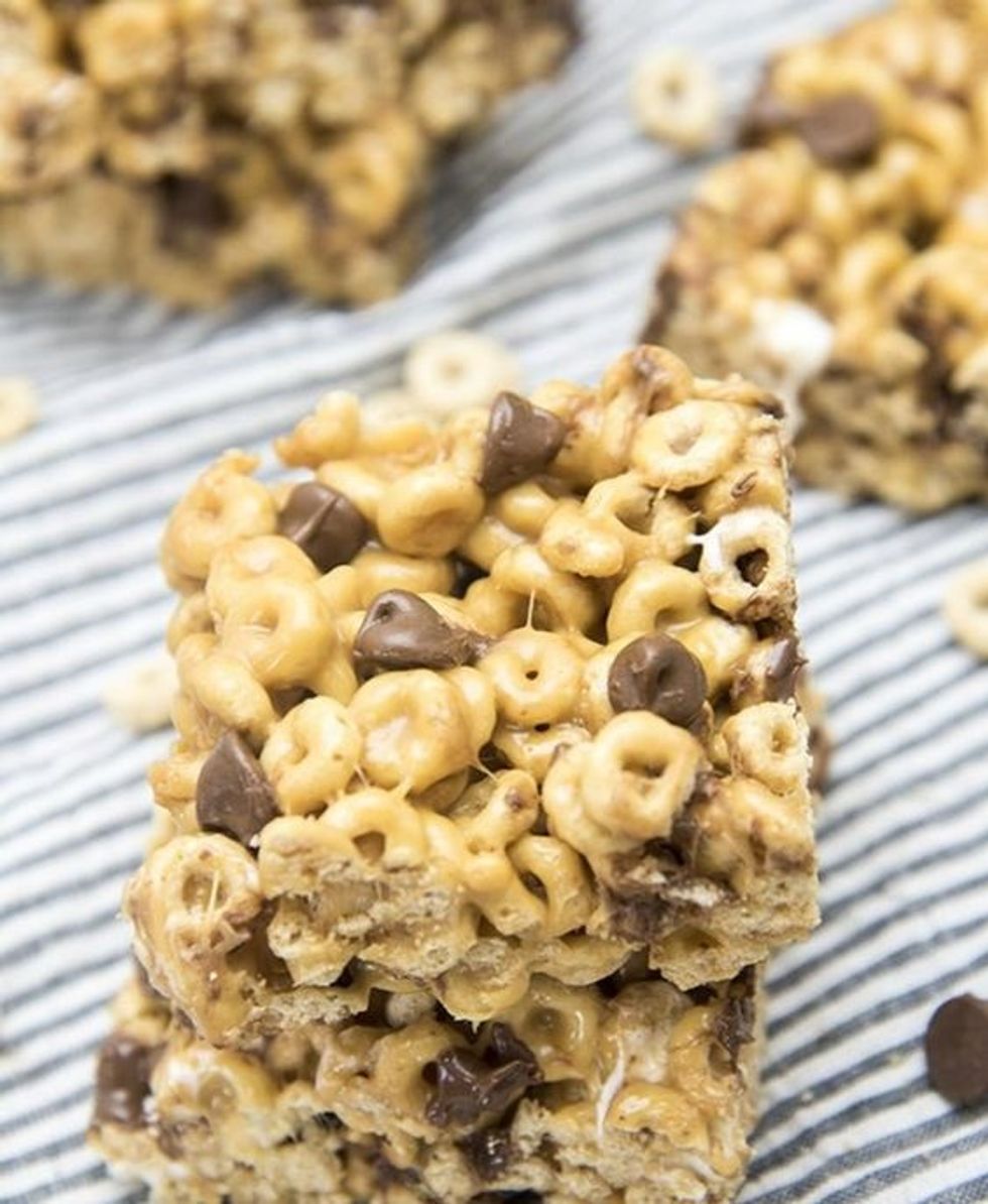 Chocolate Chip Fluffernutter Bars