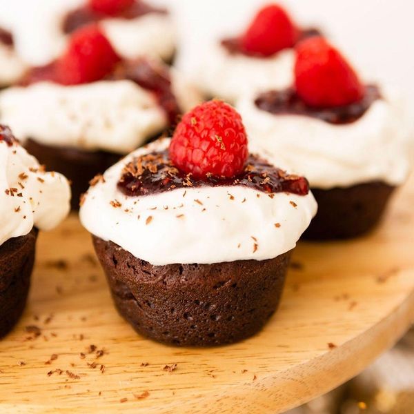 chocolate cupcakes galentine's day party food