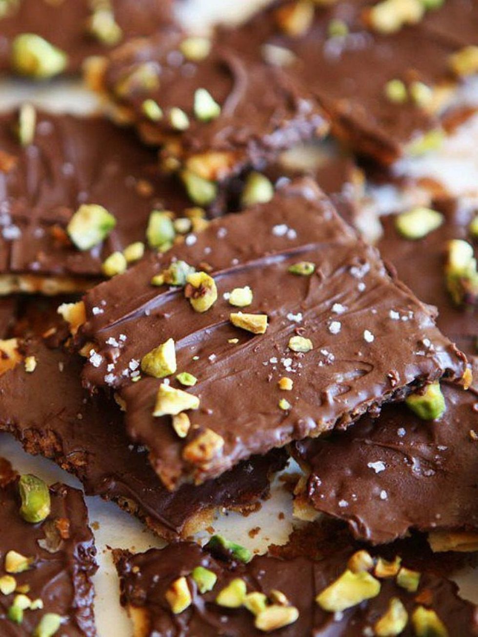 Chocolate Matzo Crunch for passover, kosher dessert recipes