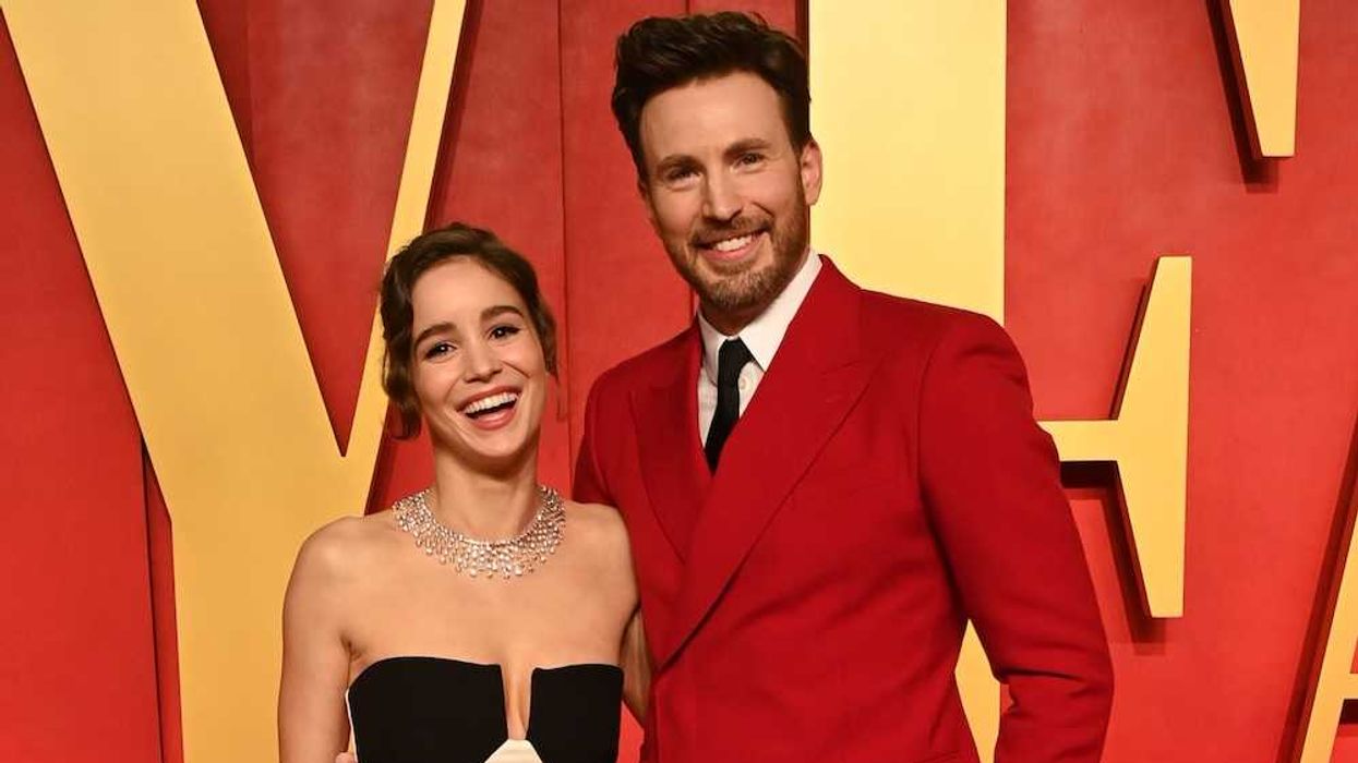 chris evans alba baptista baby