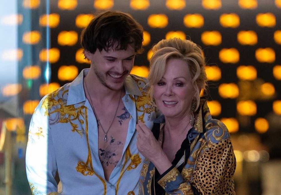 christopher briney hacks season 5