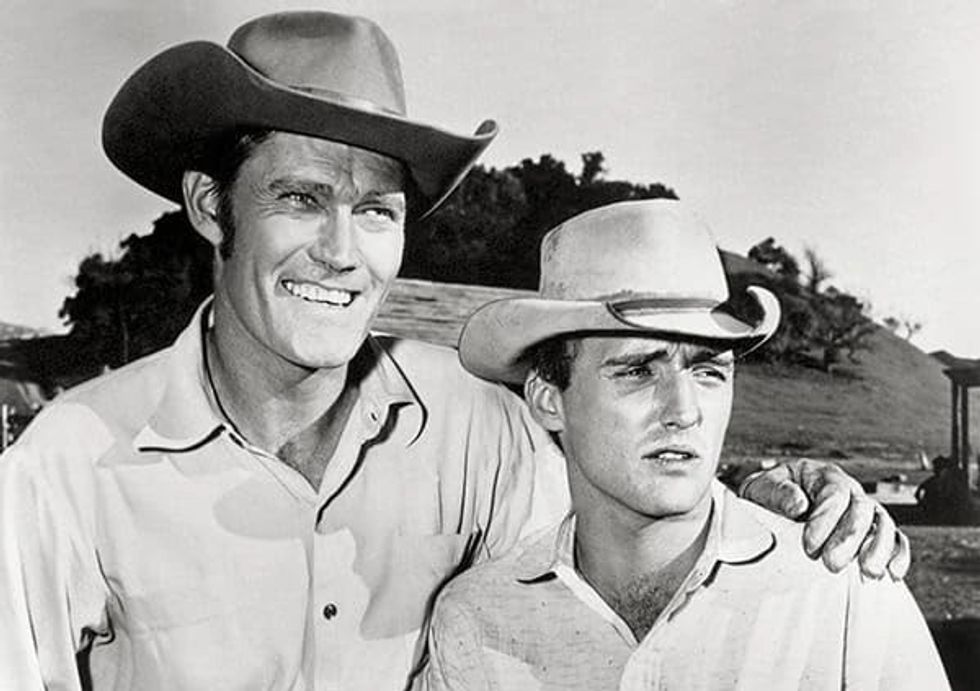 Chuck Connors and Dennis Hopper in The Rifleman