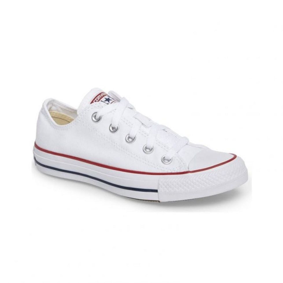 chuck taylor low top sneaker