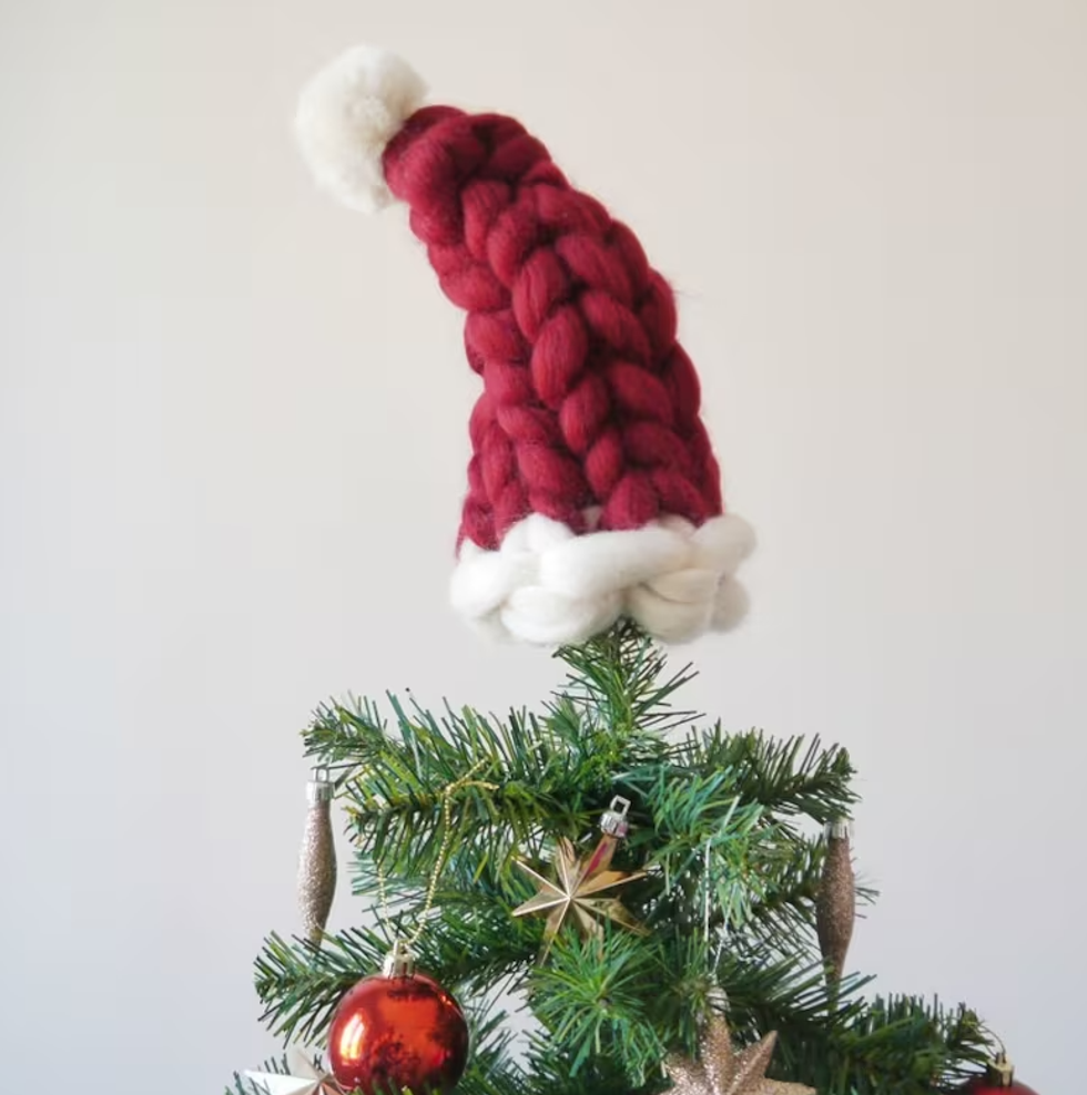chunk knit Santa tree topper