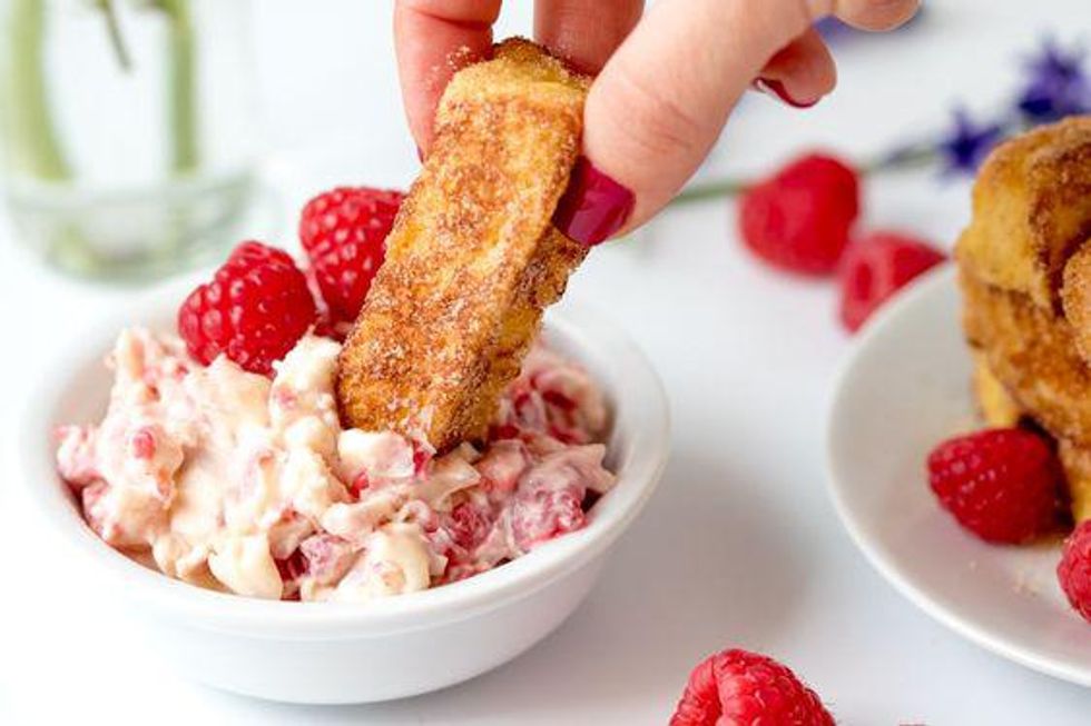 Cinnamon French Toast Fingers with Raspberry Mascarpone Dip