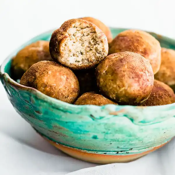 Cinnamon Protein Breakfast Balls