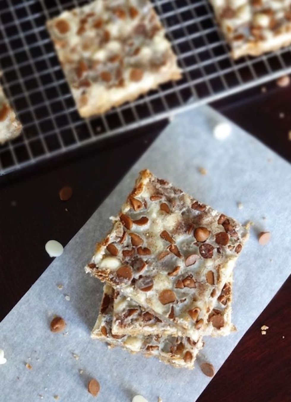 Cinnamon Sugar White Chocolate Crunch Bar