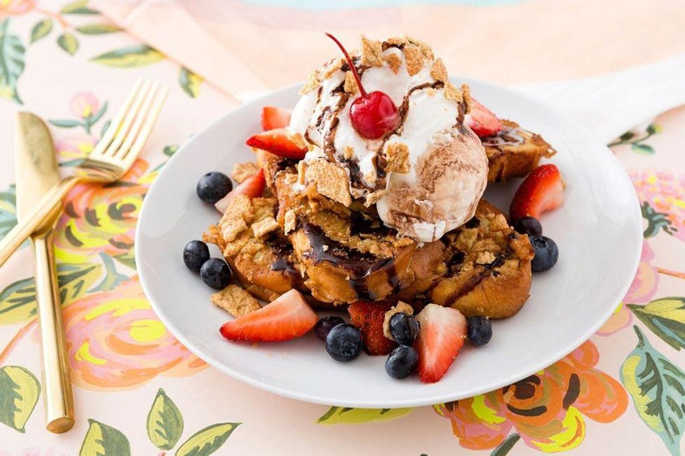 Cinnamon Toast Crunch French Toast Sundaes