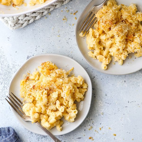 Classic Baked Macaroni and Cheese