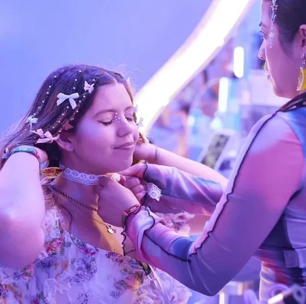 coachelle pinterest pop-up