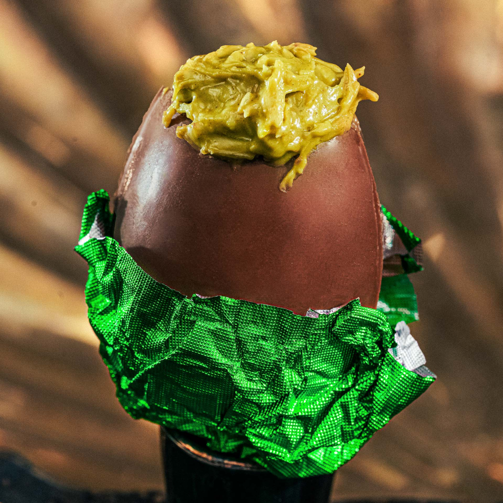Compart\u00e9s Dubai Pistachio Knafeh Chocolate Eggs