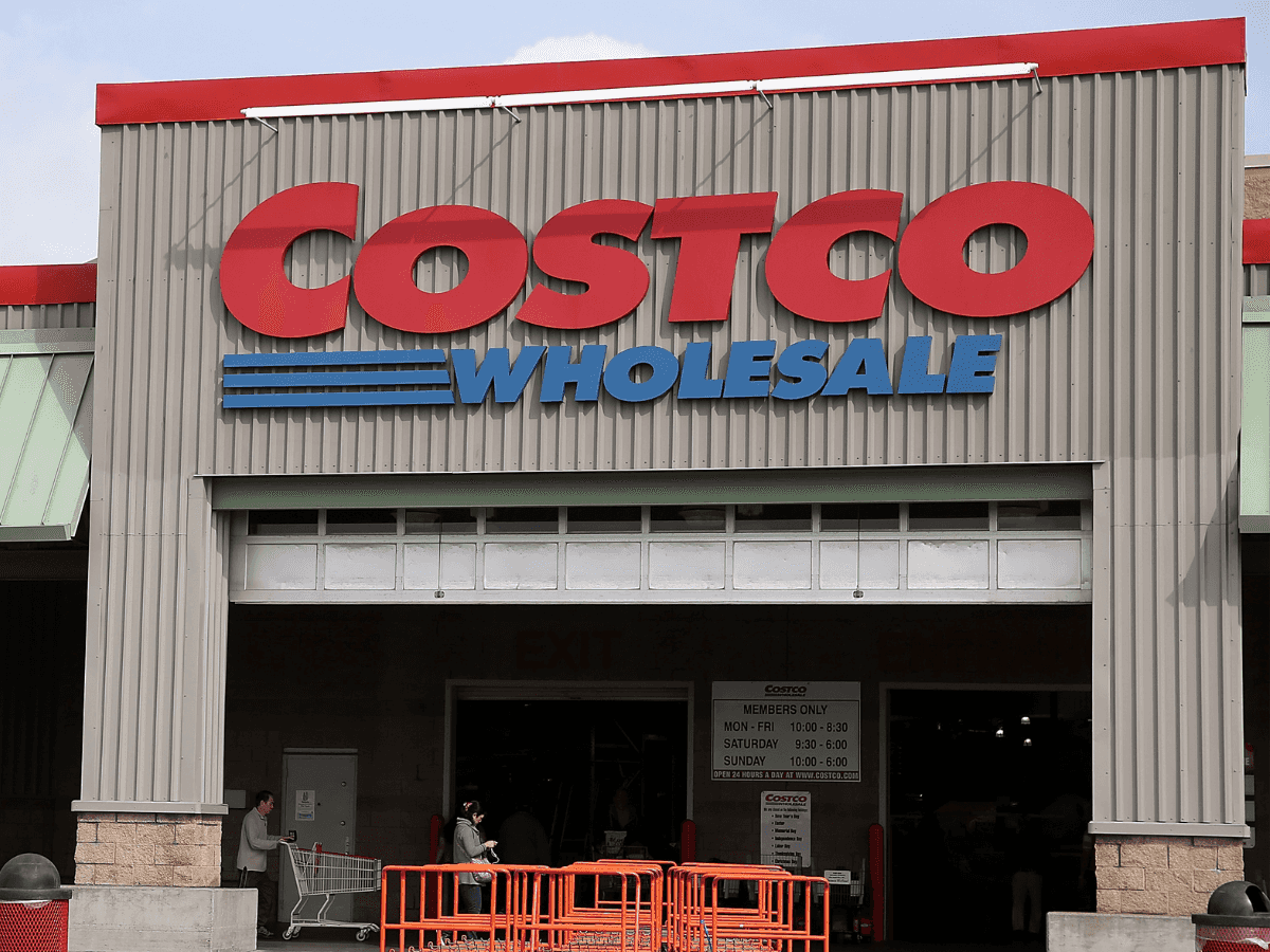 Costco new food court sundae is Double Chocolate Mint and is available for $2.99 this spring.