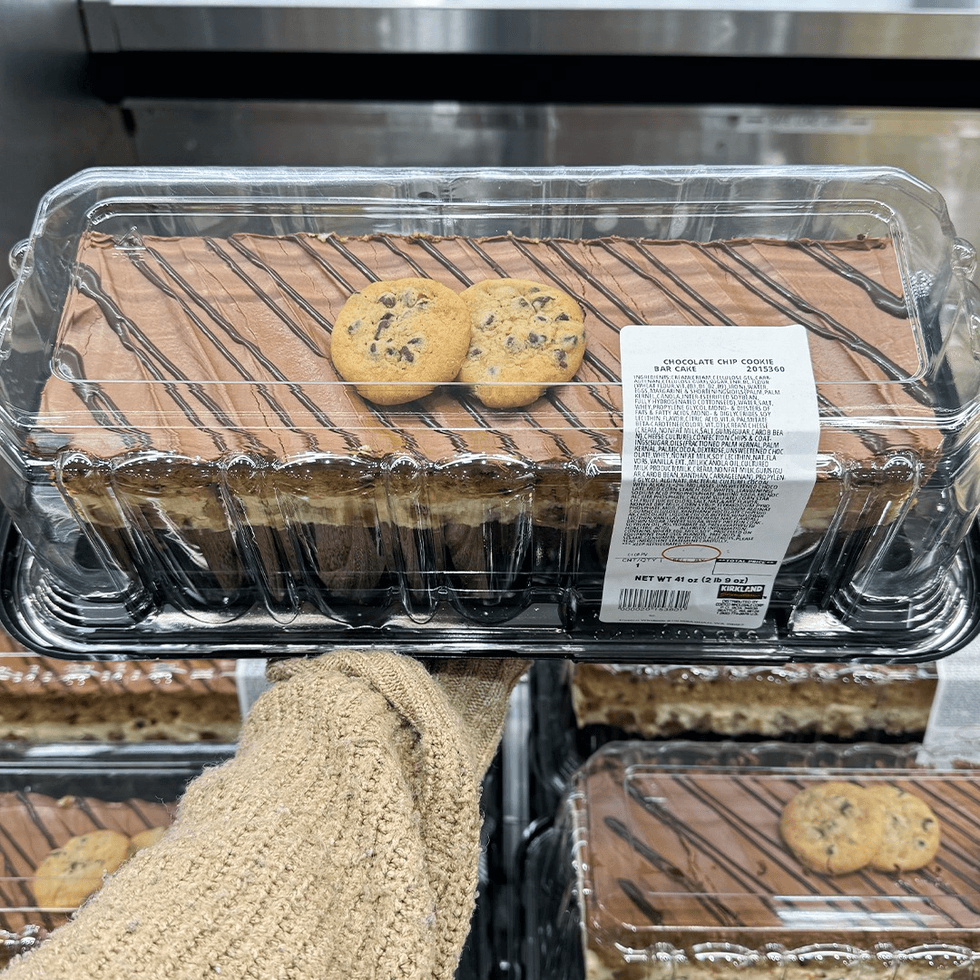 Costco's new Chocolate Chip Cookie Bar Cake is like the fan-favorite Tuxedo Cake with a glow-up.