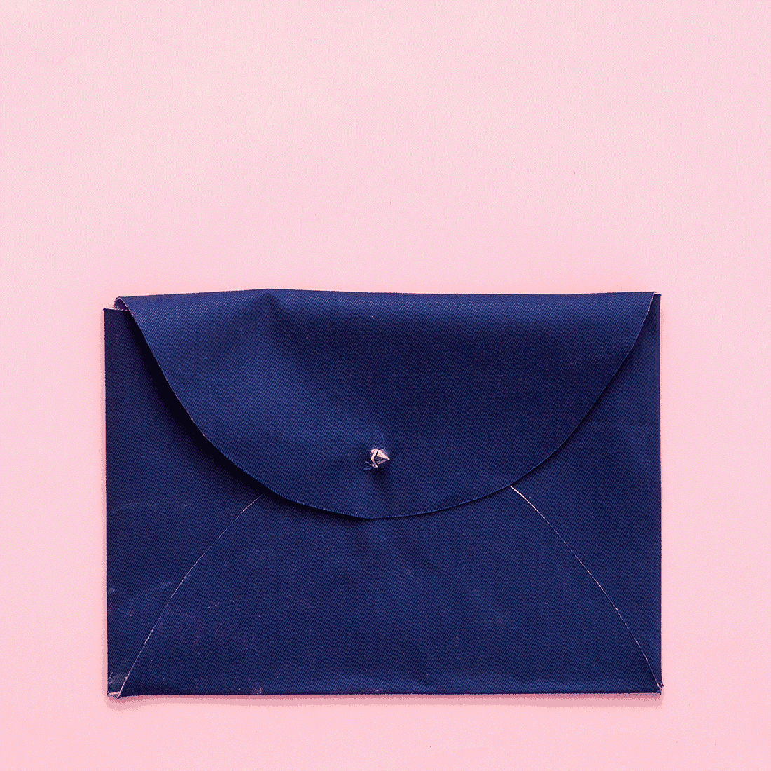 Cotton_Clutch_GIF01_1