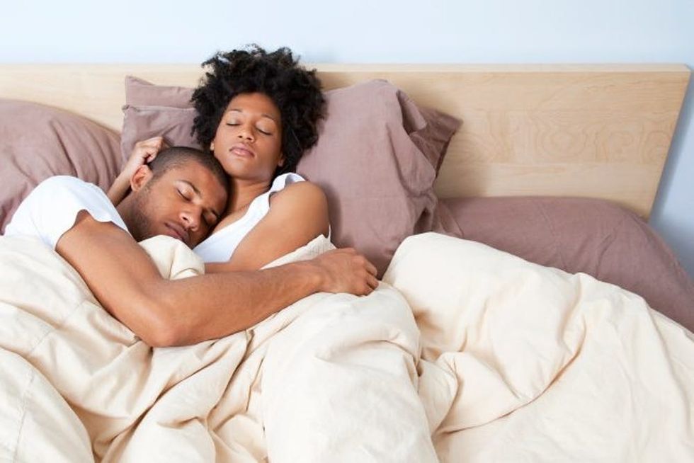 couple-sleeping-header