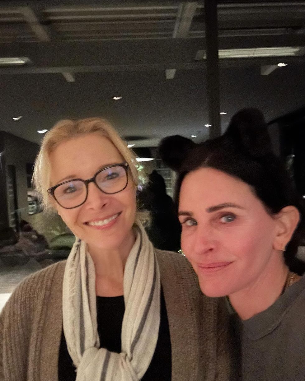 Courtney Cox and Lisa Kudrow Makeup-Free Selfie