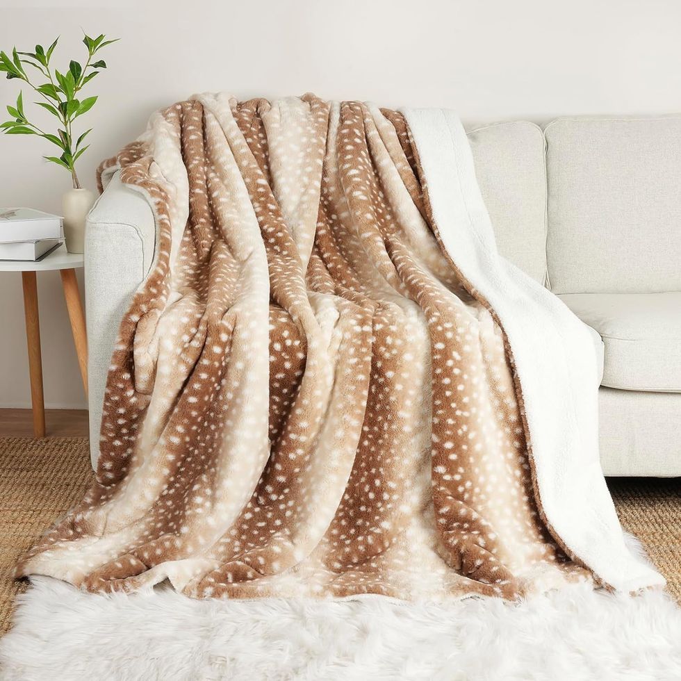Cozy Bliss Faux Fur throw blanket