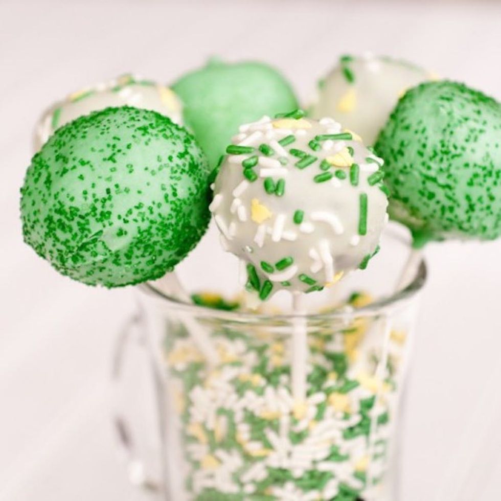 Cr\u00e8me De Menthe Cake Pops St. Patrick's Day recipes