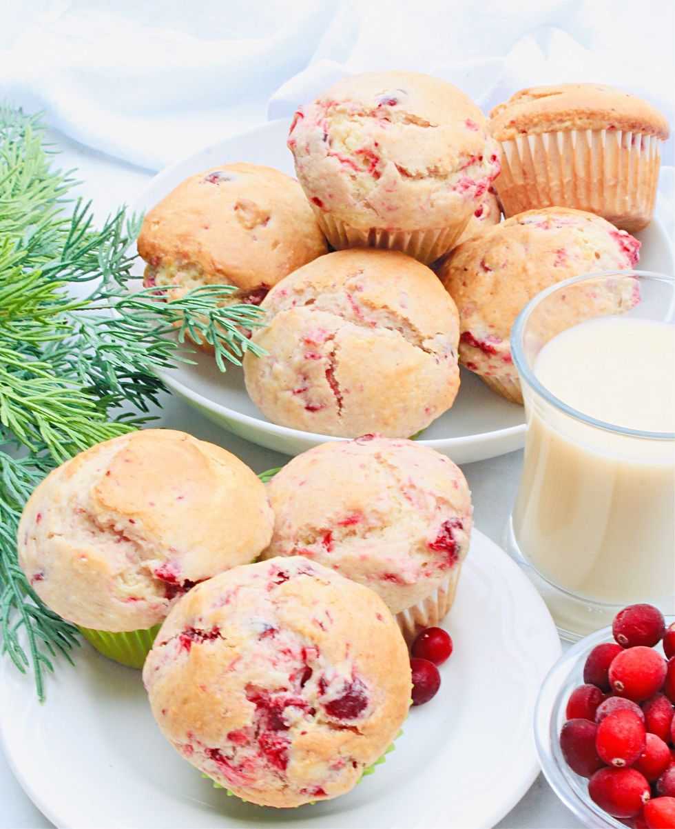 cranberry muffin