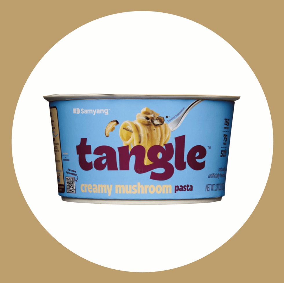 Creamy mushroom pasta tub, "Tangle" brand, blue packaging.
