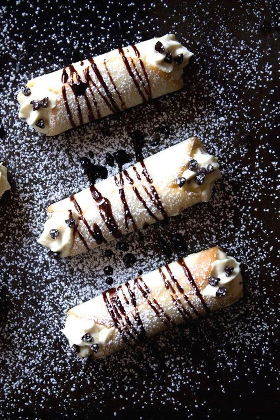 Creamy Ricotta Cannoli