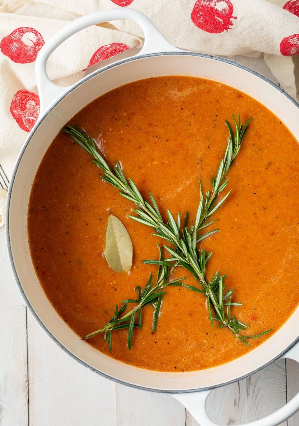 Creamy Roasted Tomato Basil Soup