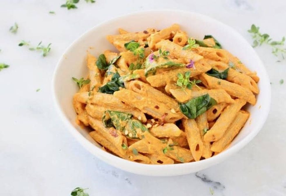 Creamy Vegan Roasted Red Pepper Pasta