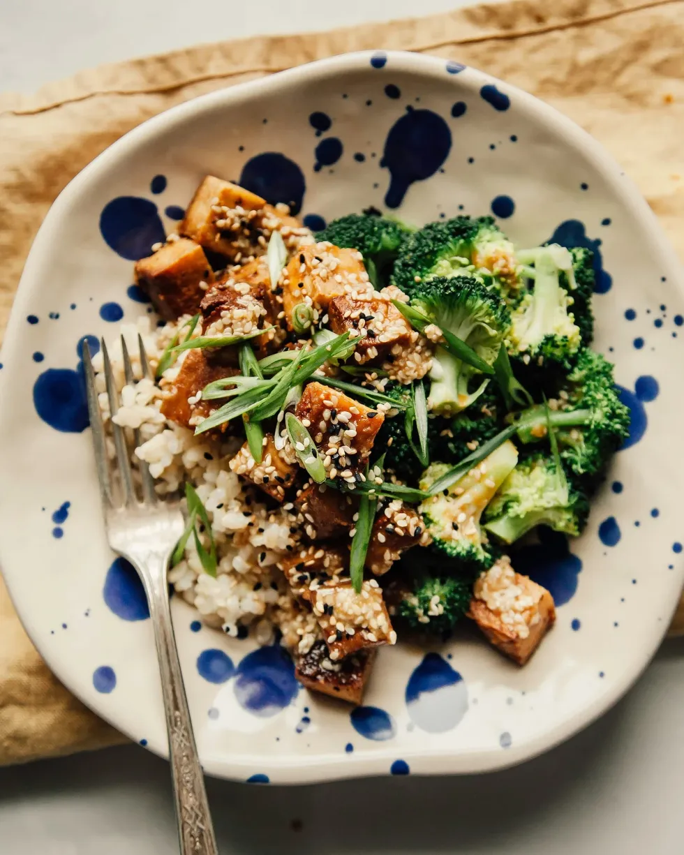 Crispy Sesame Garlic Tofu