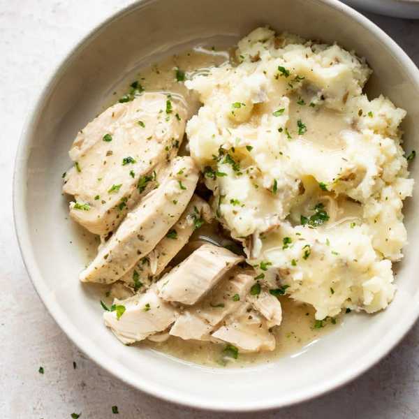 Crockpot Chicken and Gravy