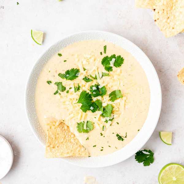 Crockpot White Queso Dip