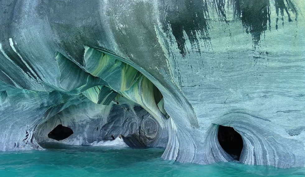 Cuevas de Marmol, Chile