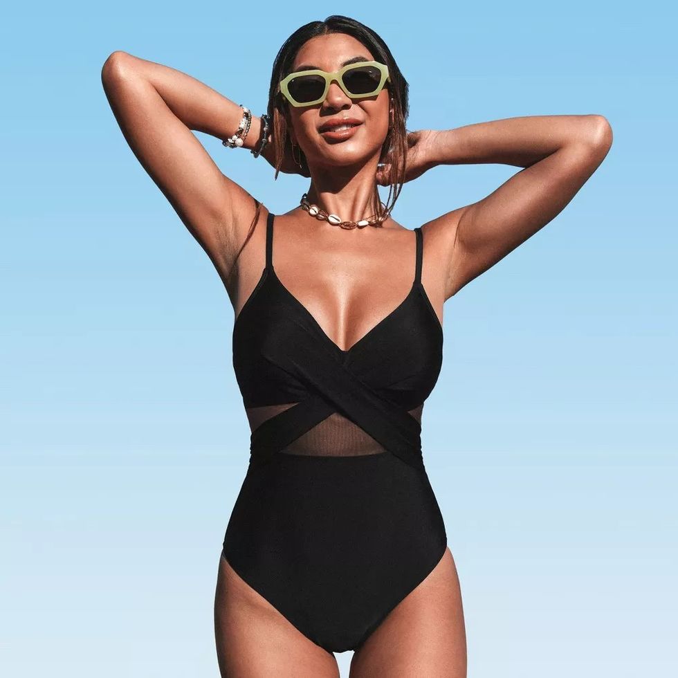 Cupshe V-Neck One Piece Swimsuit
