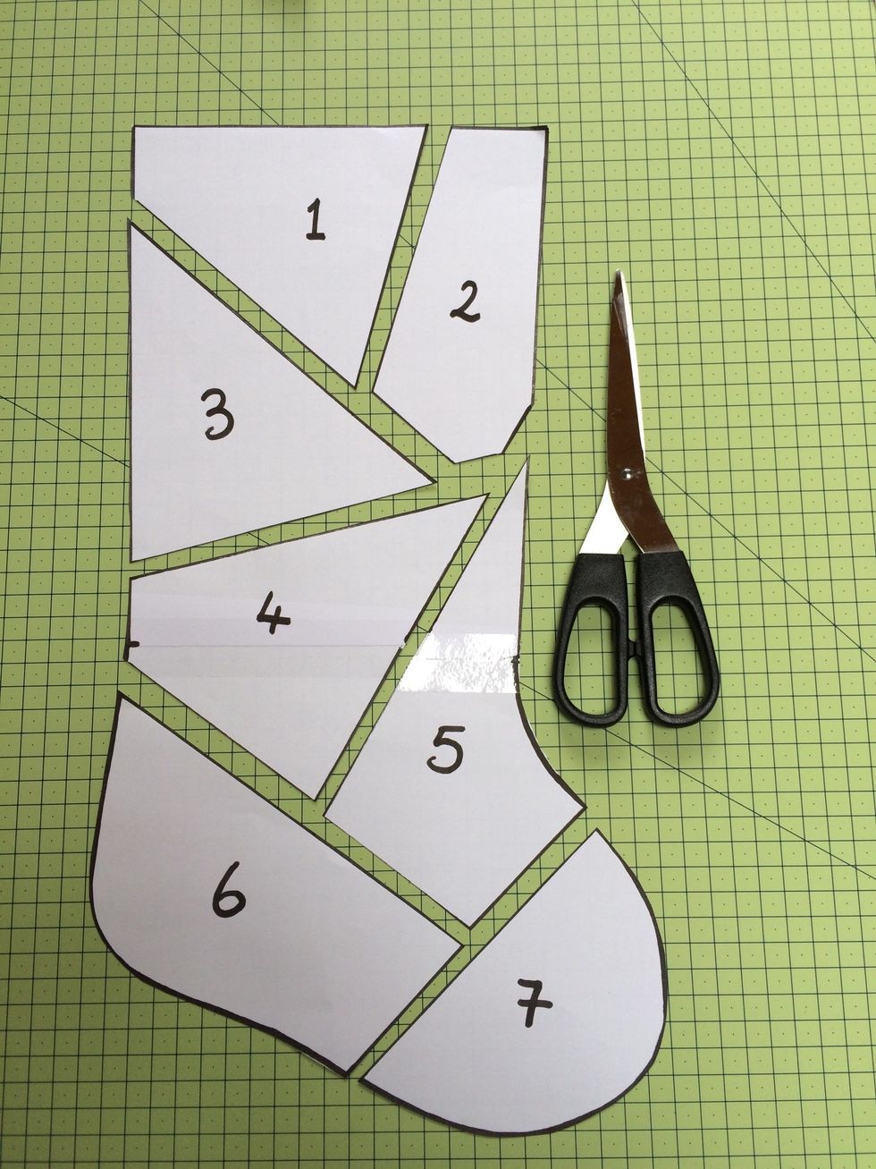 Cut up the paper template into the 7 shapes